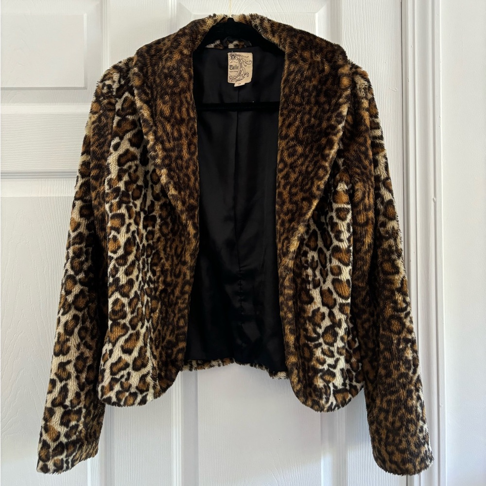Leopard print faux fur jacket